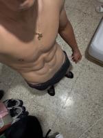 614742900: Chico busca chica en Alicante