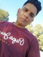 643674816: Chico busca chica en Murcia