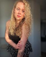 613859456: Chica busca chico en Gerona