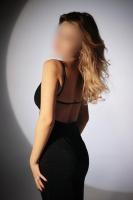 667485511: Chica busca chico en Madrid
