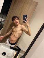 614608032: Chico busca chica en Madrid