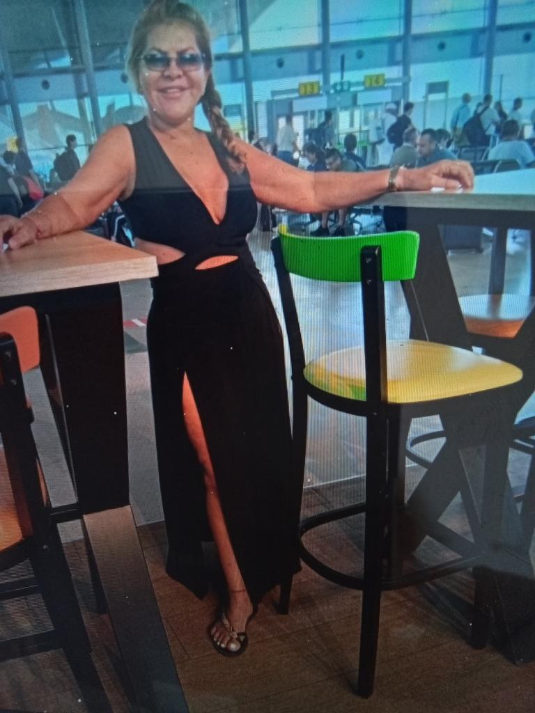 Chica busca chico en Ibiza: 