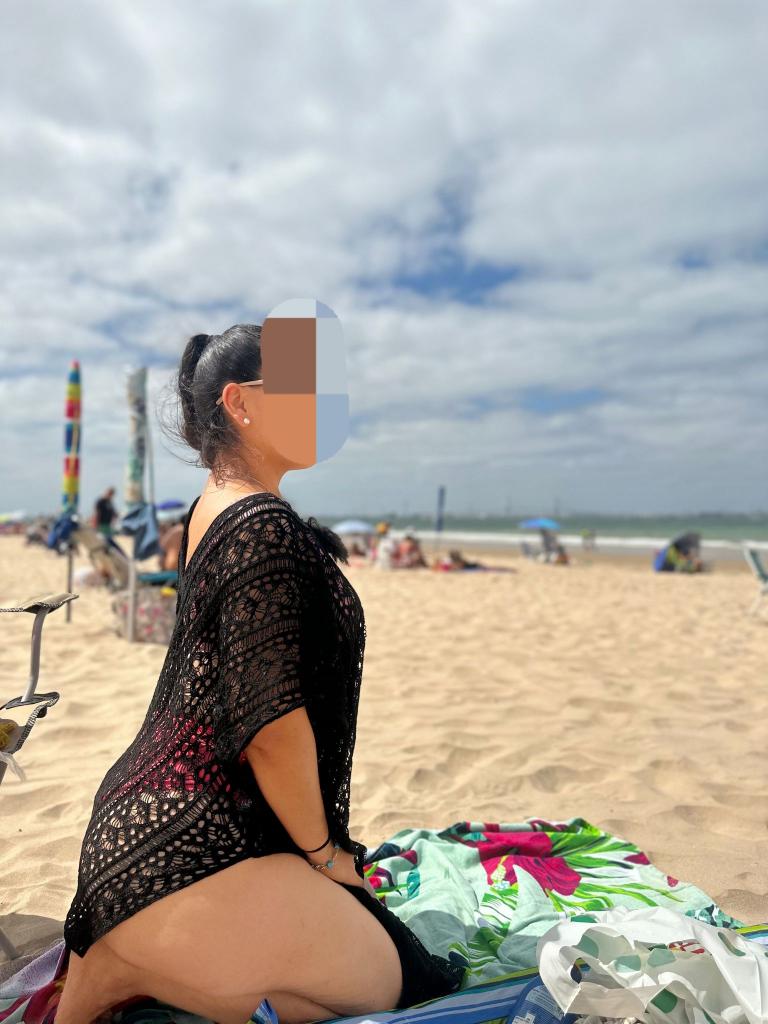 627480125: Chica busca chico en Sevilla