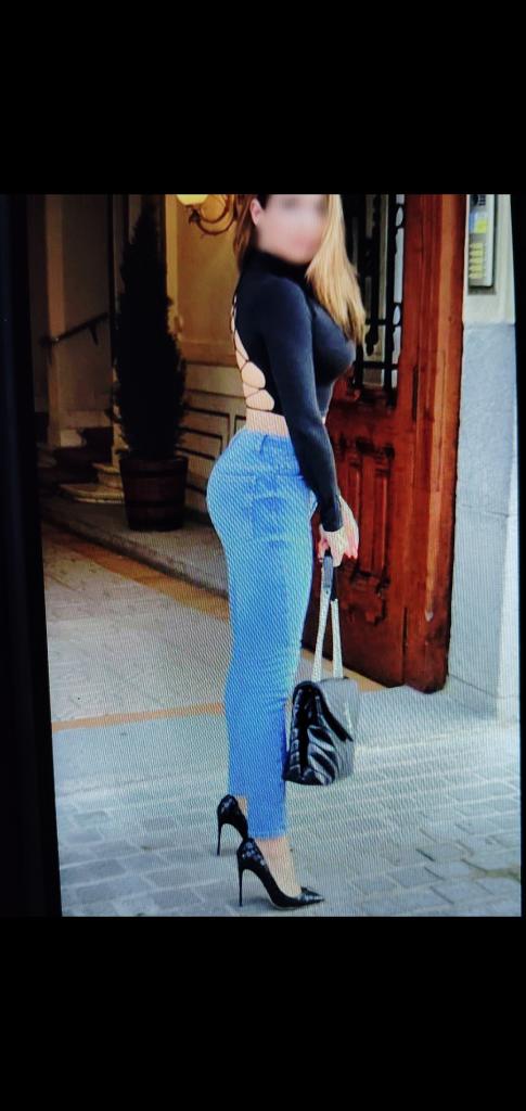 Chica busca chico en Cádiz: 