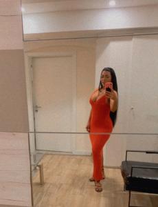 666314526: Chica busca chico en Ibiza