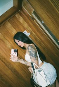 613758950: Chica busca chico en Alicante