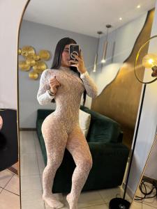 670372844: Chica busca chico en Málaga