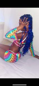 617107948: Chica busca chico en Gerona
