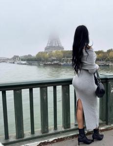 613758950: Chica busca chico en Alicante