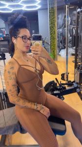 613677079: Chica busca chico en Lugo