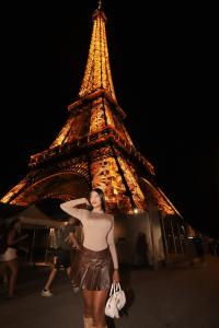 624808229: Chica busca chico en Barcelona
