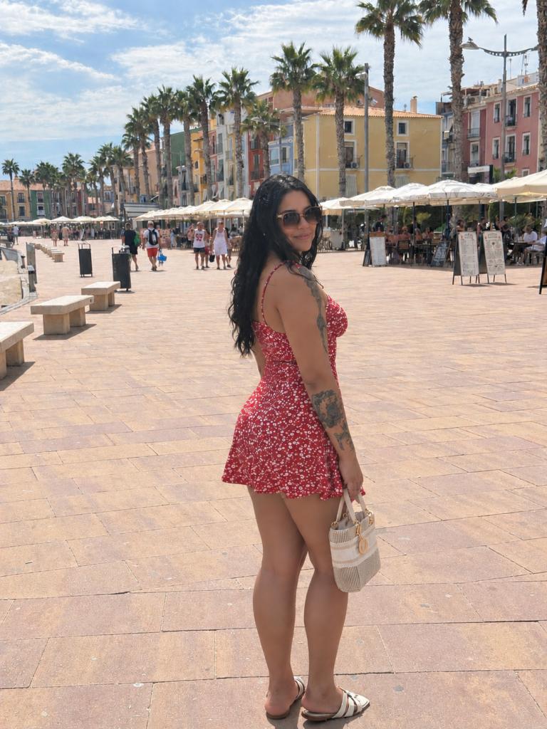 613617404: Chica busca chico en Almería
