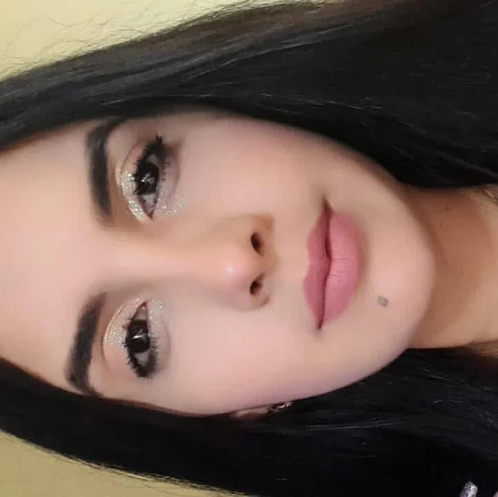 687832318: Chica busca chico en Ibiza