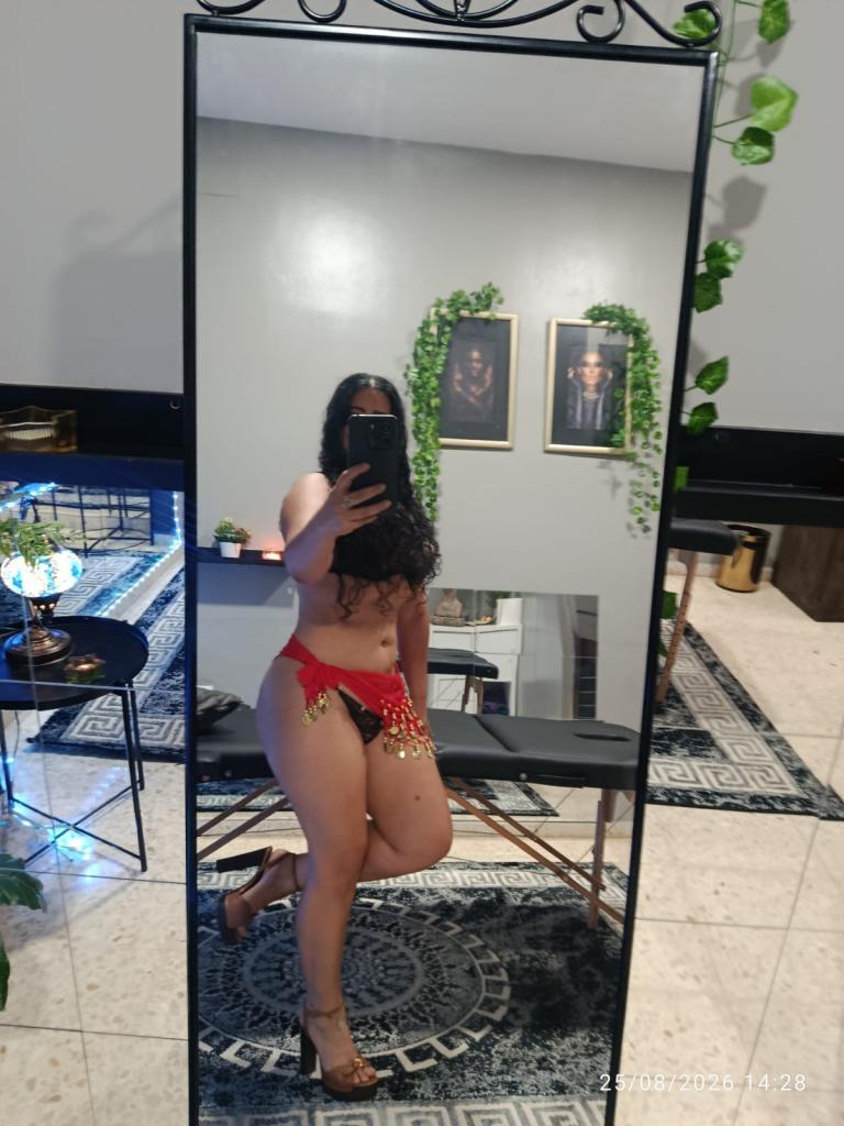 604182809: Chica busca chico en Sevilla