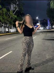 Chica busca chico en Tenerife: 