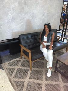 Chica busca chico en Sevilla: 