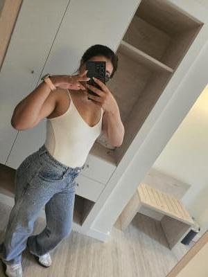 641702953: Chica busca chico en Cantabria