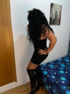 613803500: Chica busca chico en Barcelona