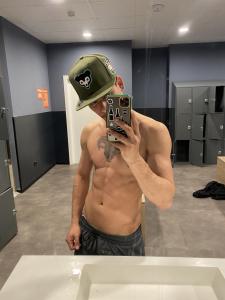 613798201: Chico busca chica en Valencia