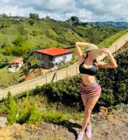 613214949: Chica busca chico en Sevilla