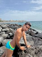 643695984: Chico busca chica en Málaga