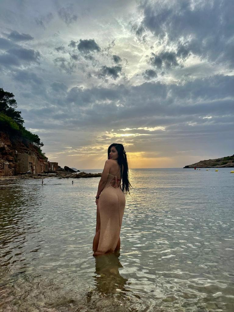 Chica busca chico en Cádiz: 