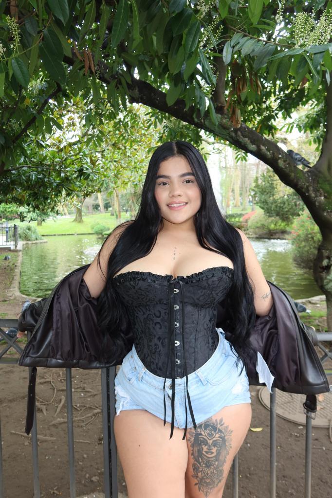 654762869: Chica busca chico en Tenerife