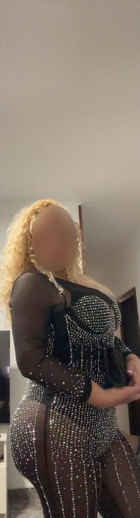 Chica busca chico en Cádiz: 