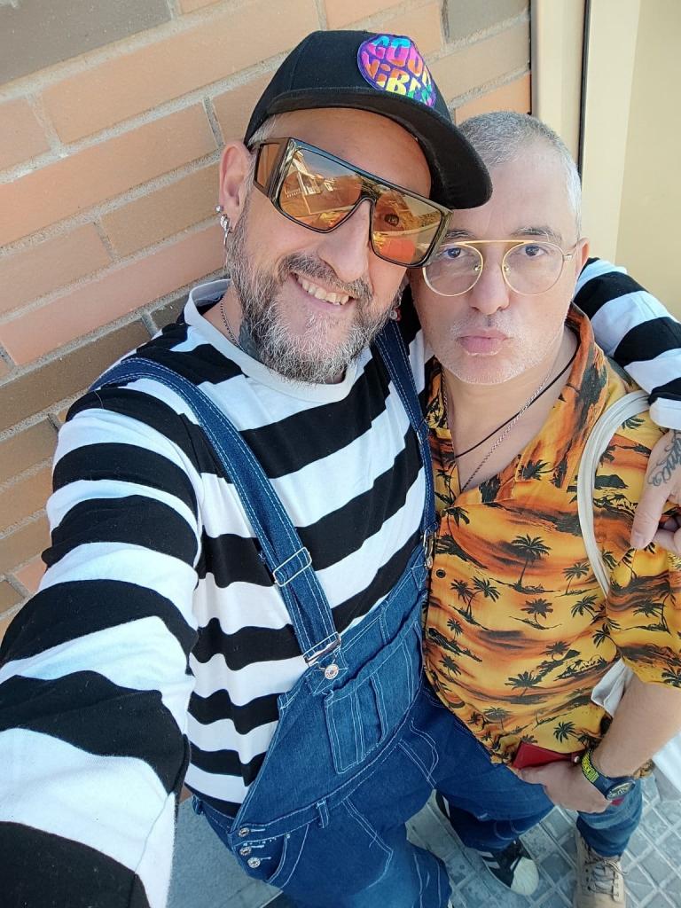 621297873: Chico busca chica en Tarragona