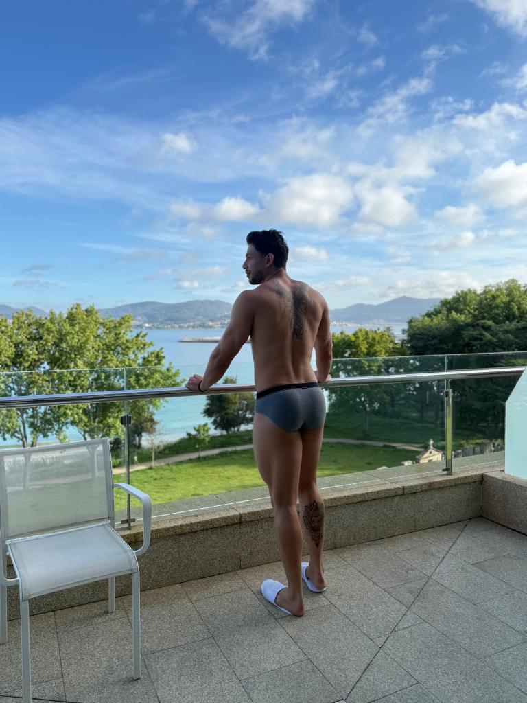 Chico busca chica en Pontevedra: 