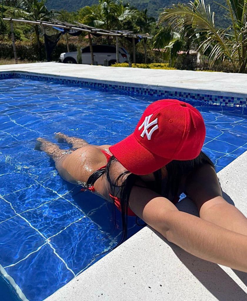 Chica busca chico en Cádiz: 