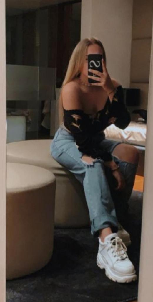 Chica busca chico en Granada: 