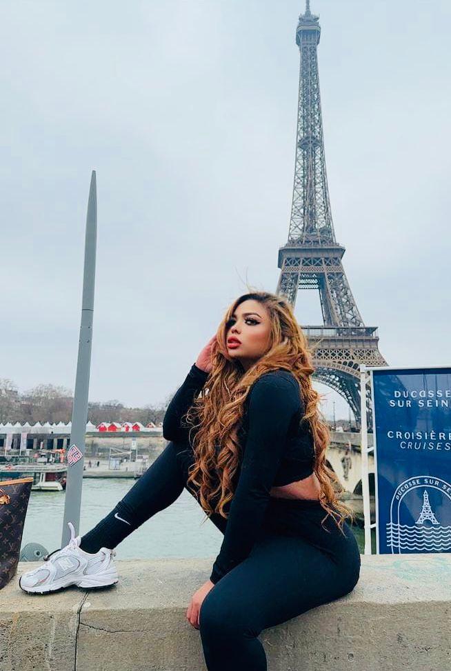 647026795: Chica busca chico en Alicante