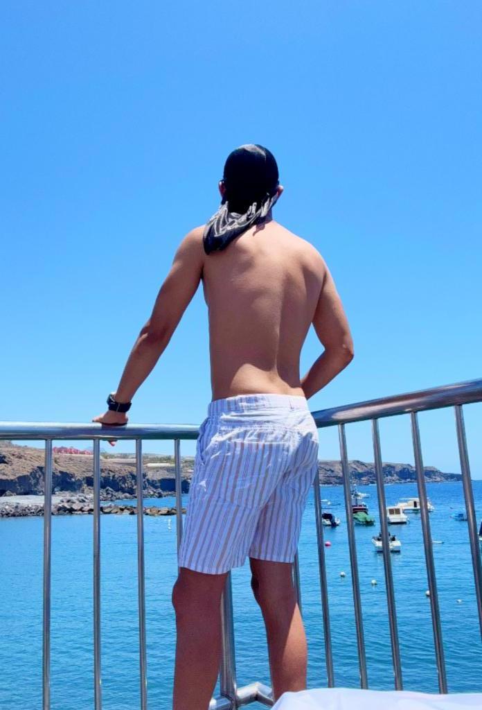 Chico busca chica en Tenerife: 