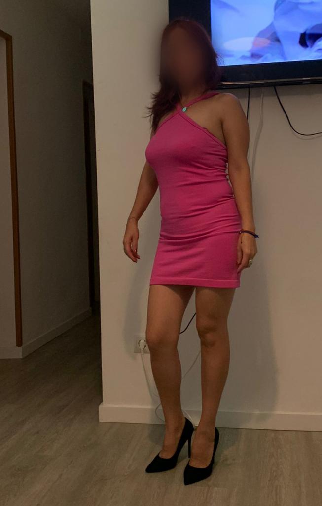624711169: Chica busca chico en Madrid