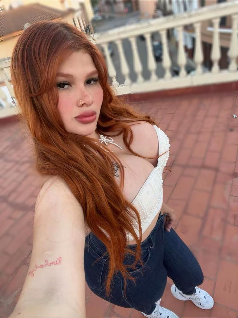 600497159: Chica busca chico en Sevilla