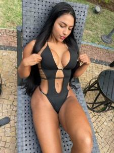 671146545: Chica busca chico en Madrid