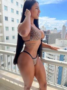 671146545: Chica busca chico en Madrid