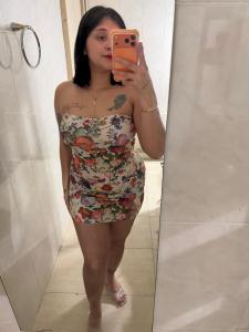 647781560: Chica busca chico en Barcelona