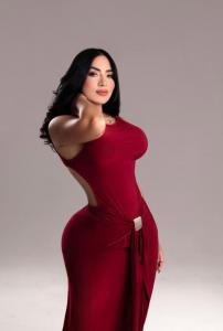 631599455: Chica busca chico en Barcelona