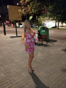 692092702: Chica busca chico en Tarragona