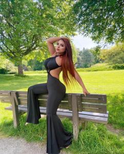 647026795: Chica busca chico en Alicante