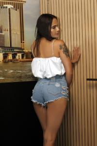 661096742: Chica busca chico en Cádiz