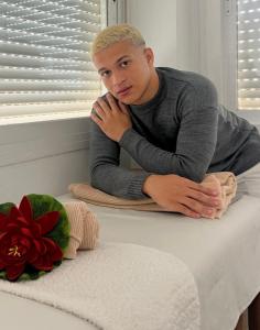 604295307: Chico busca chica en Sevilla