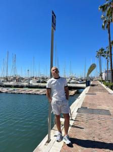 604295307: Chico busca chica en Sevilla