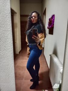 974563641: Chica busca chico en Huesca