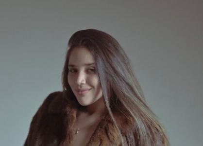 602052105: Chica busca chico en Orense