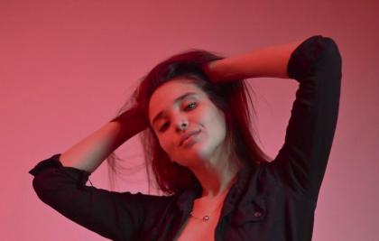 602052105: Chica busca chico en Orense