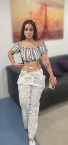 677923183: Chica busca chico en Barcelona