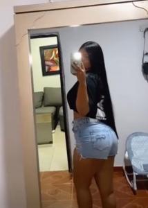 611310598: Chica busca chico en La Coruña